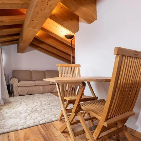 公寓 Triplex Penthouse In The Heart Of Vermala *